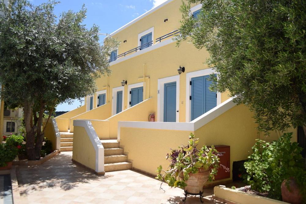 Esperides Maisonettes Agia Marina  Exteriör bild